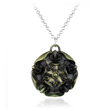 Load image into Gallery viewer, House Tyrell Emblem Pendant Necklace - Fandom World Store