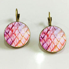 Load image into Gallery viewer, Dragon Egg/ Dragon Scales Earrings (3 Colors) - Fandom World Store