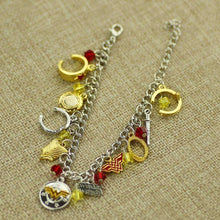 Load image into Gallery viewer, Wonder Woman 10 Charms Bracelet - Fandom World Store