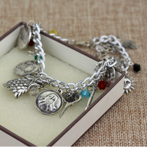 Game of Thrones 12 Charms Bracelet - Fandom World Store