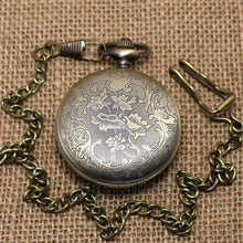 Load image into Gallery viewer, Superman Vintage Pocket Watch - Fandom World Store
