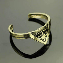 Load image into Gallery viewer, Wonder Woman Tiara-Style Bangle - Fandom World Store