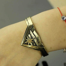 Load image into Gallery viewer, Wonder Woman Tiara-Style Bangle - Fandom World Store