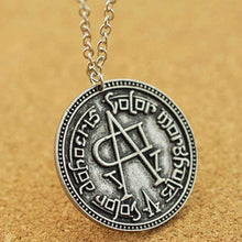 Load image into Gallery viewer, Valar Morghulis, Valar Dohaeris - Jaqen H&#39;ghar Necklace - Fandom World Store